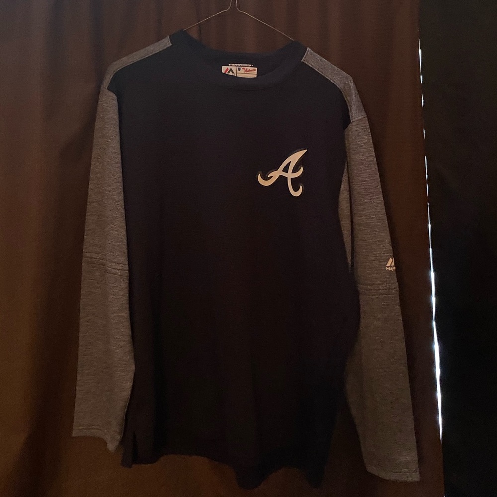 Majestic Braves Baseball Pullover